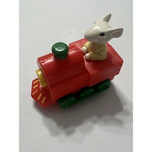 RARE Carl's Jr Meal Toy Stuart Little Red Holiday Train Pull Back 2003